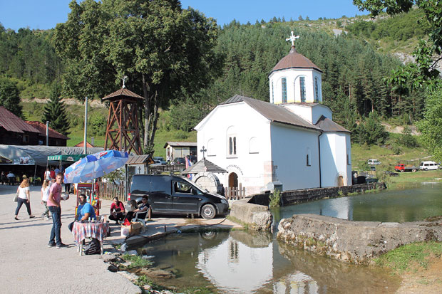 Наслеђе у аманет потомству